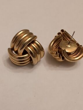 Gold Tone Knot  Earrings